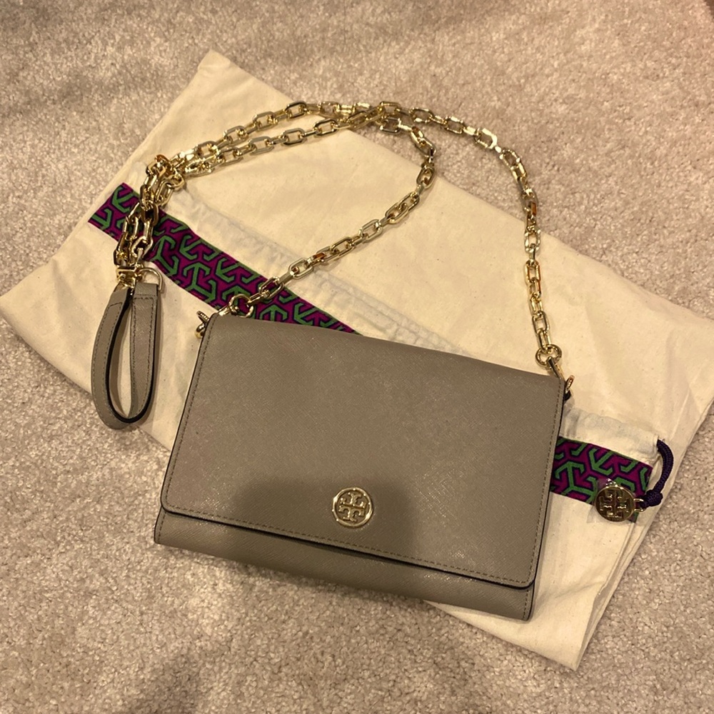 Tory Burch Robinson Chain Wallet